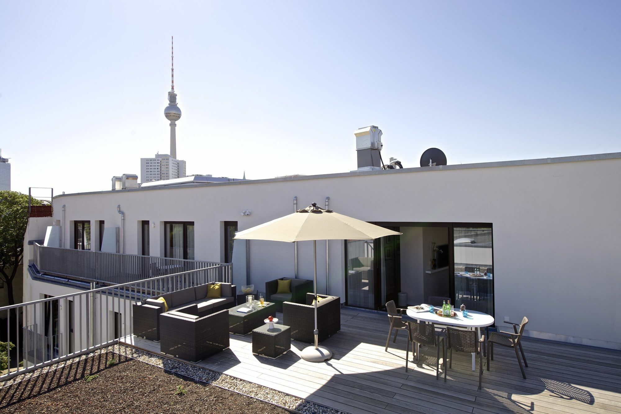 Numa Nook Aparthotel 4*